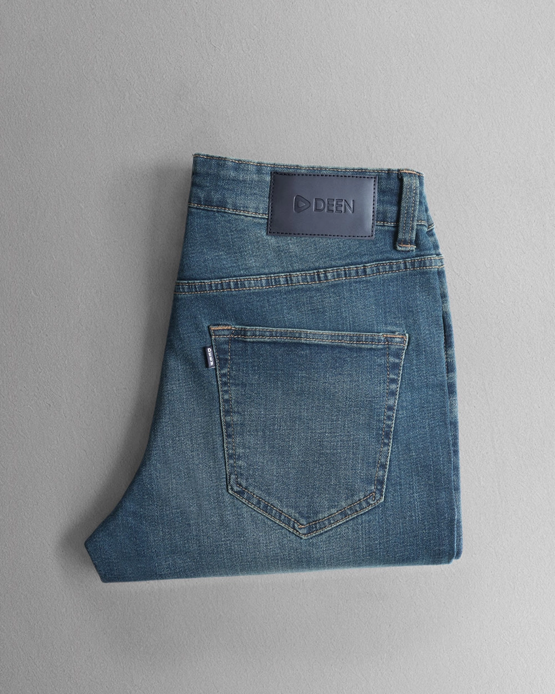 DEEN High-End Vintage Wash Jeans – Regular Fit - Image 6