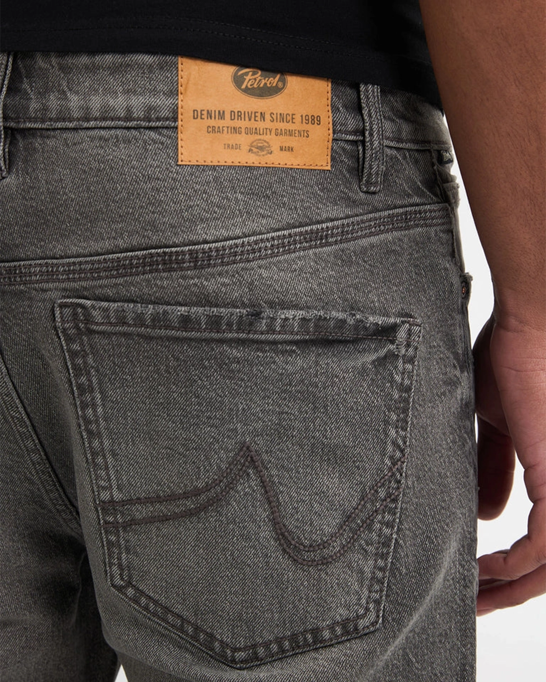 Petrol Jeans - Loose Fit - Image 3